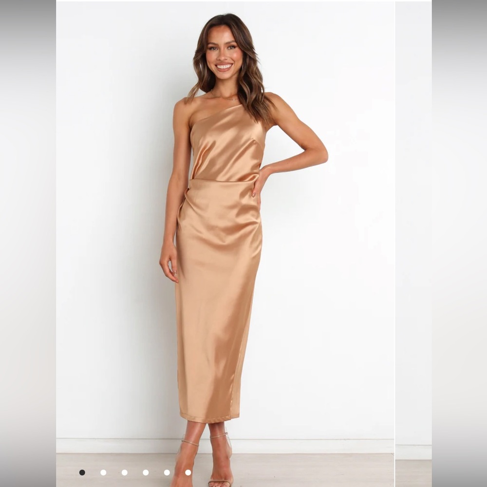 GOLD MIDI DRESS